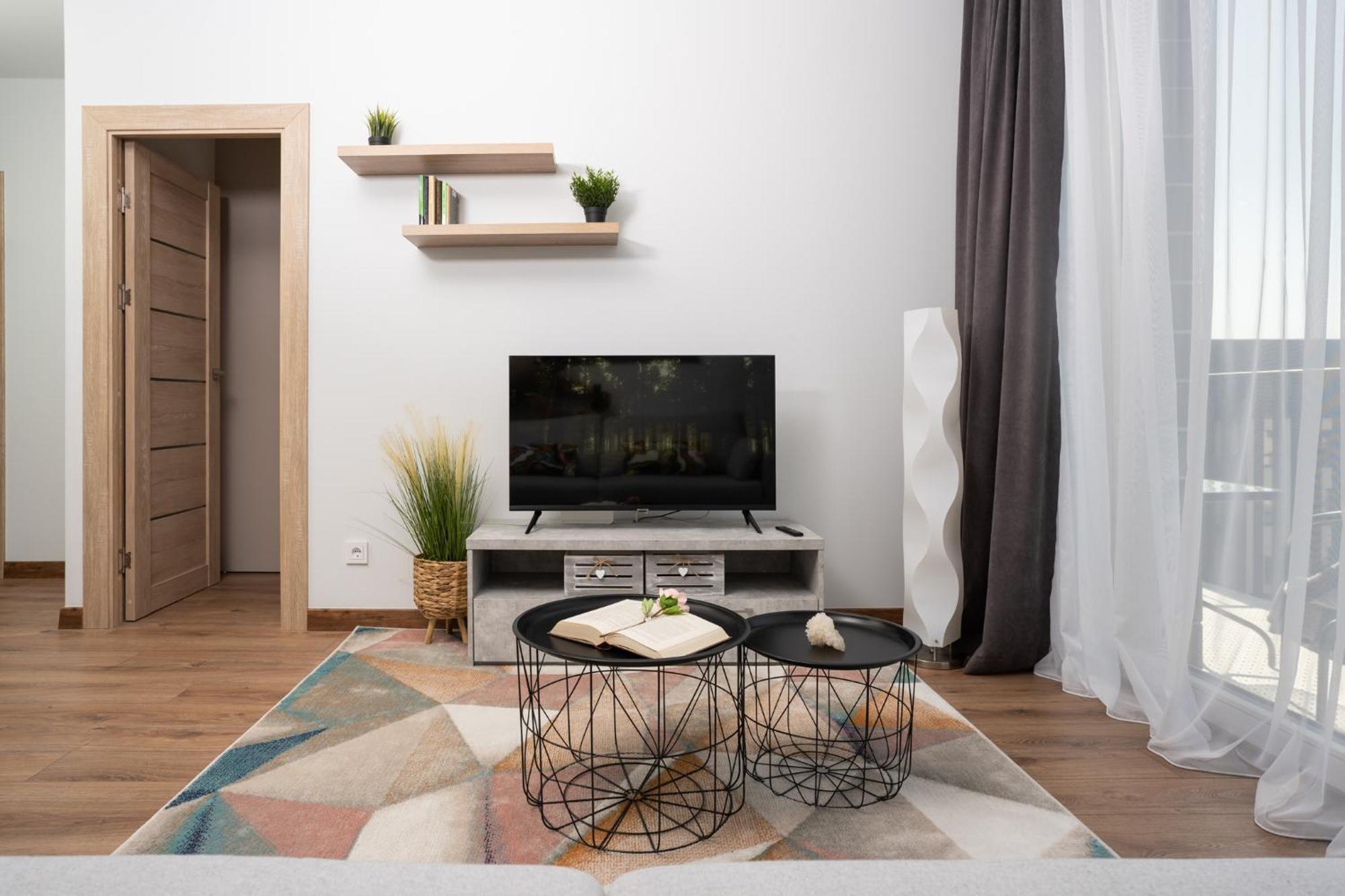 Lazdyneliu Vingis, Free Underground Parking, Long Stays Welcome VNO Eksteriør billede